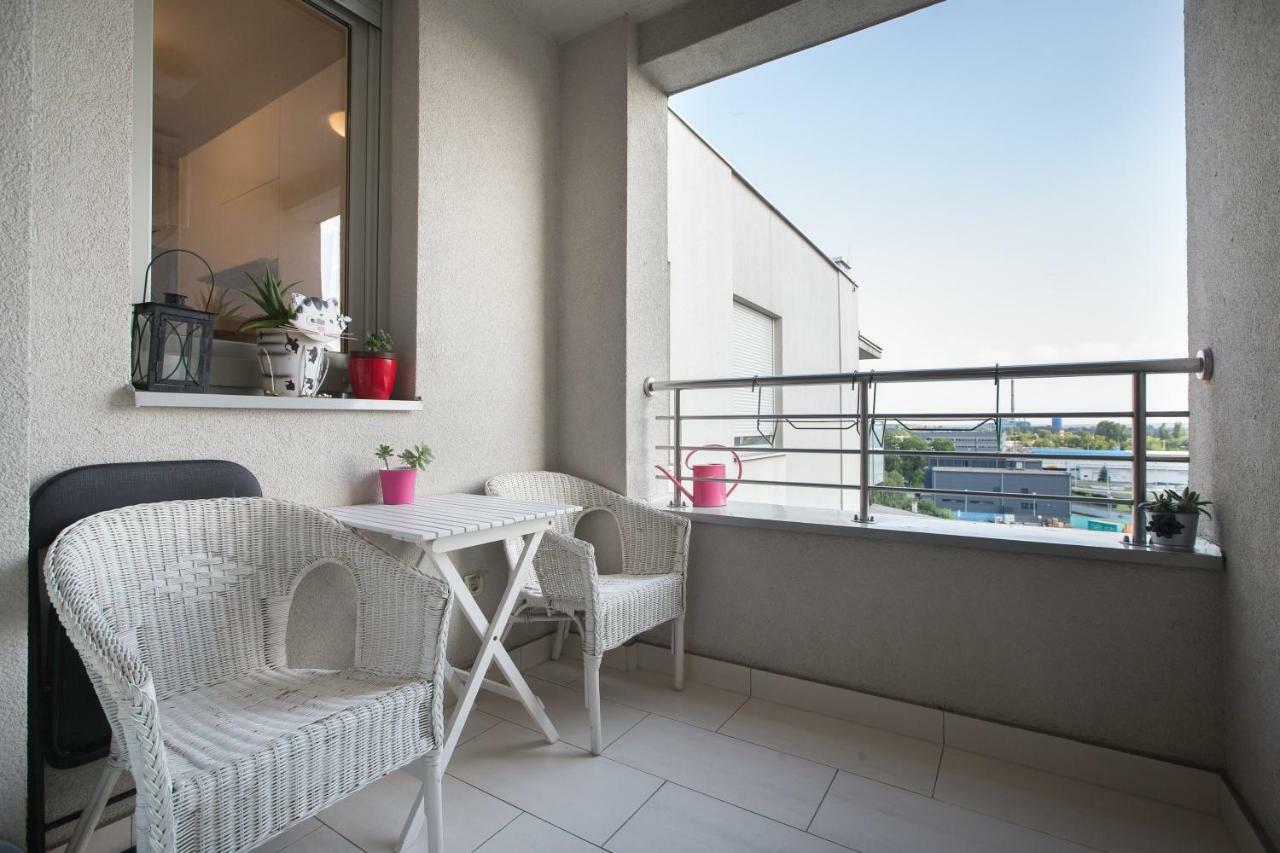 Cozy & Modern Studio With Balcony Zagreb Luaran gambar